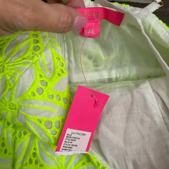 Lilly Pulitzer NWT Mellie Top Pepino Green Mambo Eyelet - Picture 3 of 5